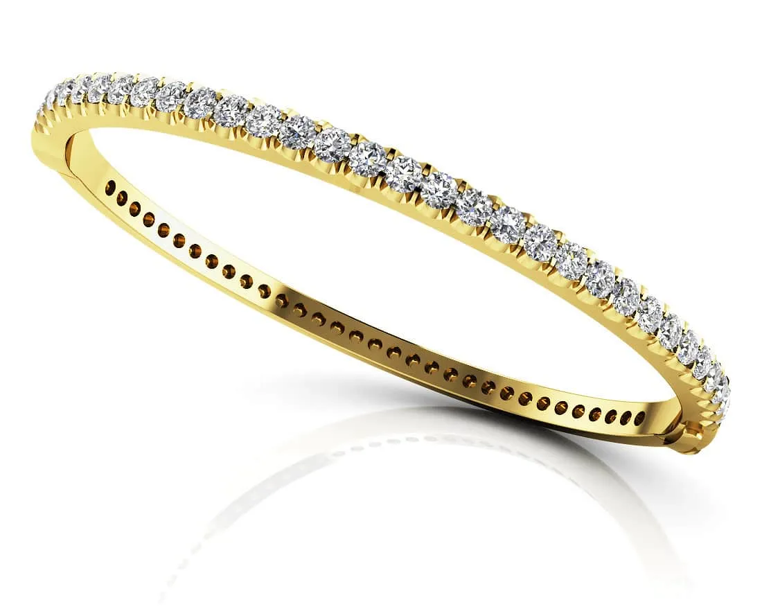 Shared Prong Oval Diamond Bangle with 3.96 ct.(finished) 3.6mm