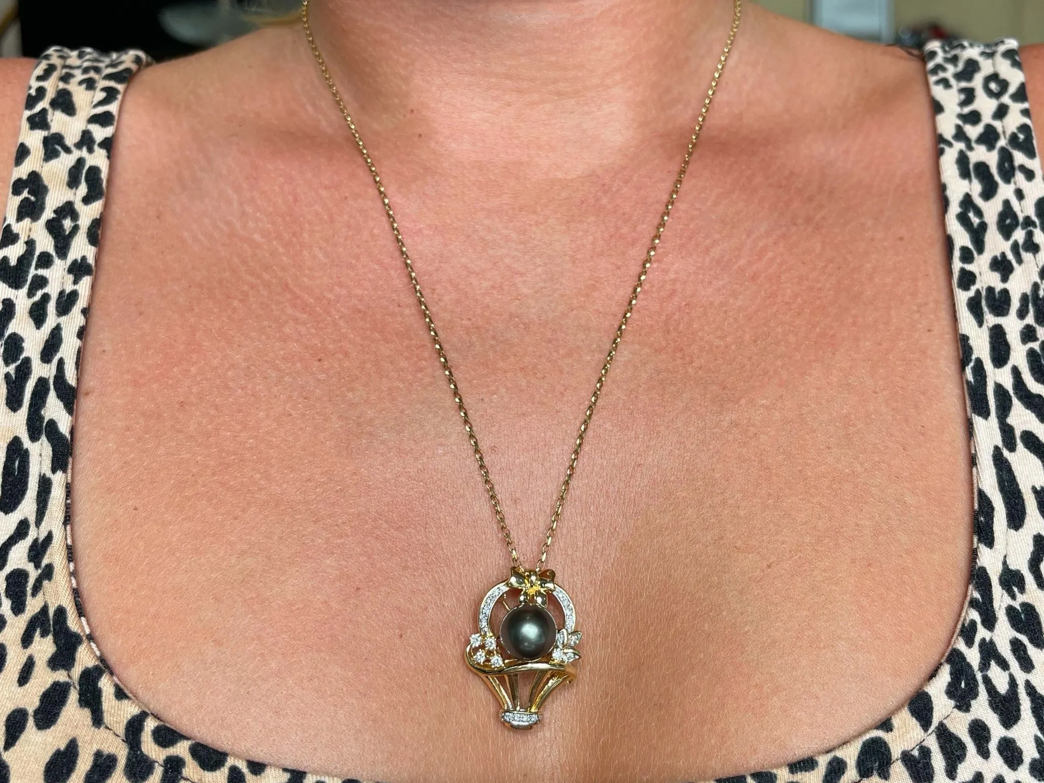 Tahitian Pearl Diamond Basket Pendant Necklace Solid 18k Yellow Gold