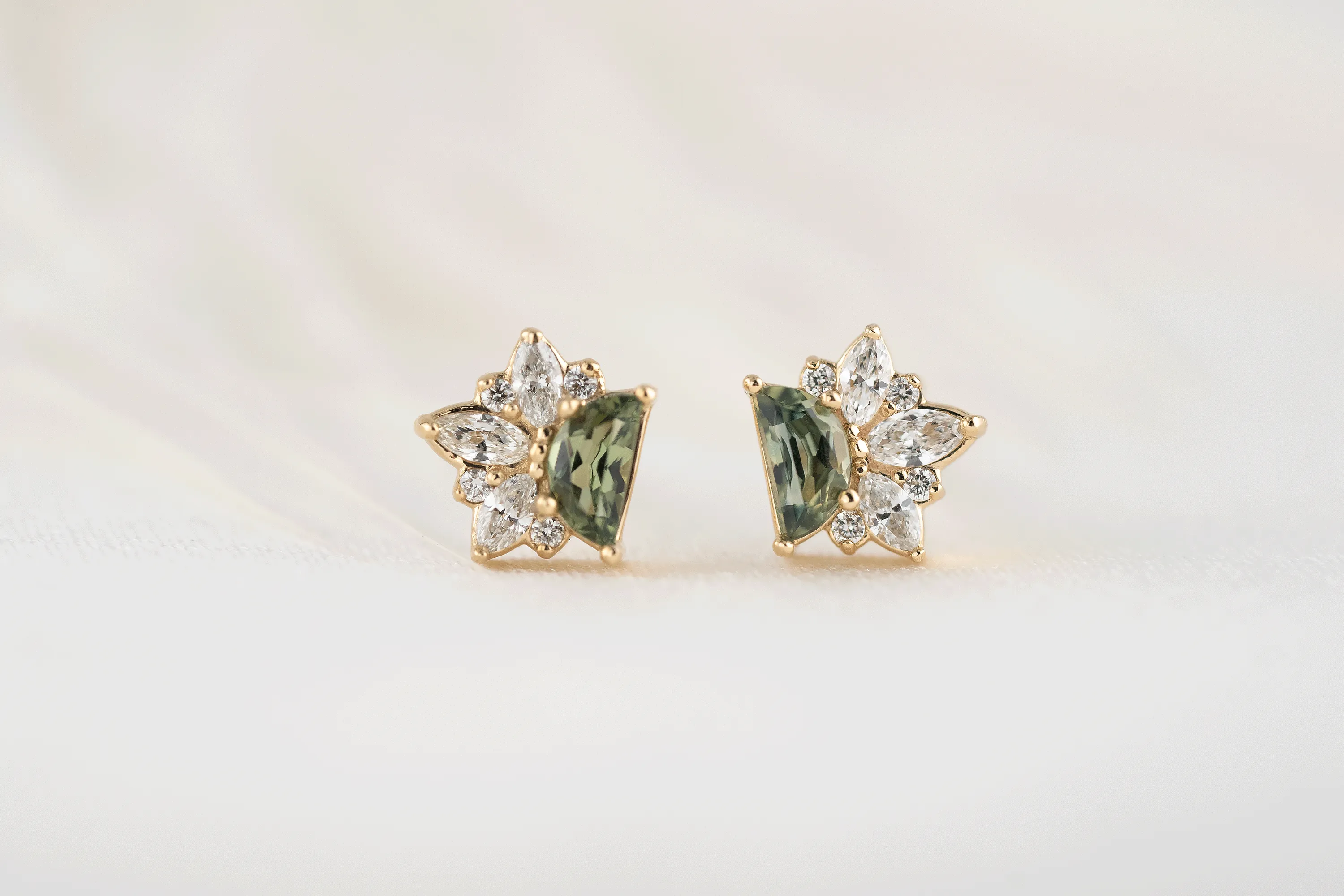 The Stardust Earrings | Green Sapphire