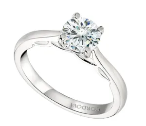 Un Amor Engagement Ring