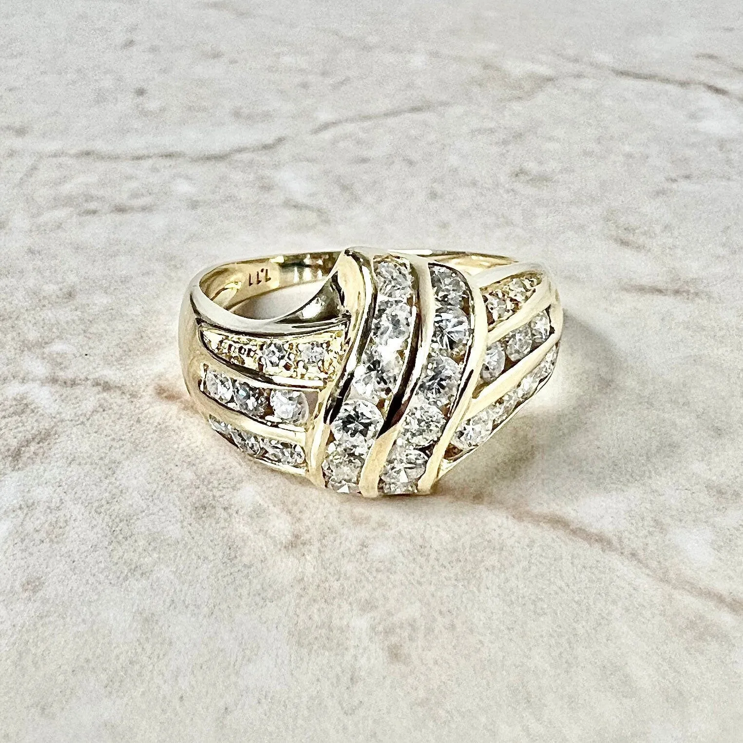 Vintage 18 Karat Yellow Gold 1.11 Carat Diamond Cocktail Ring