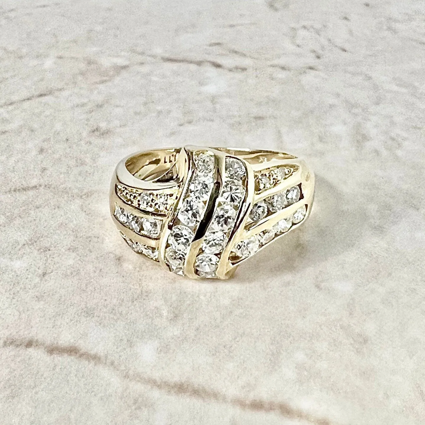 Vintage 18 Karat Yellow Gold 1.11 Carat Diamond Cocktail Ring