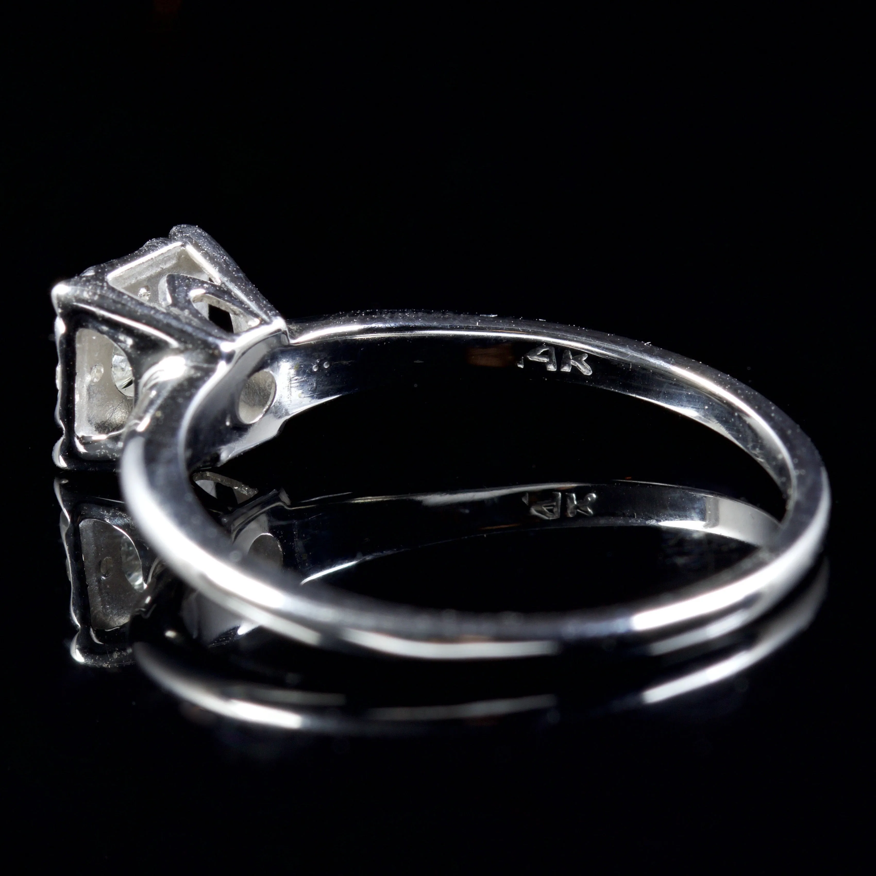 Vintage Diamond Solitaire Ring 18Ct Engagement Ring Circa 1940