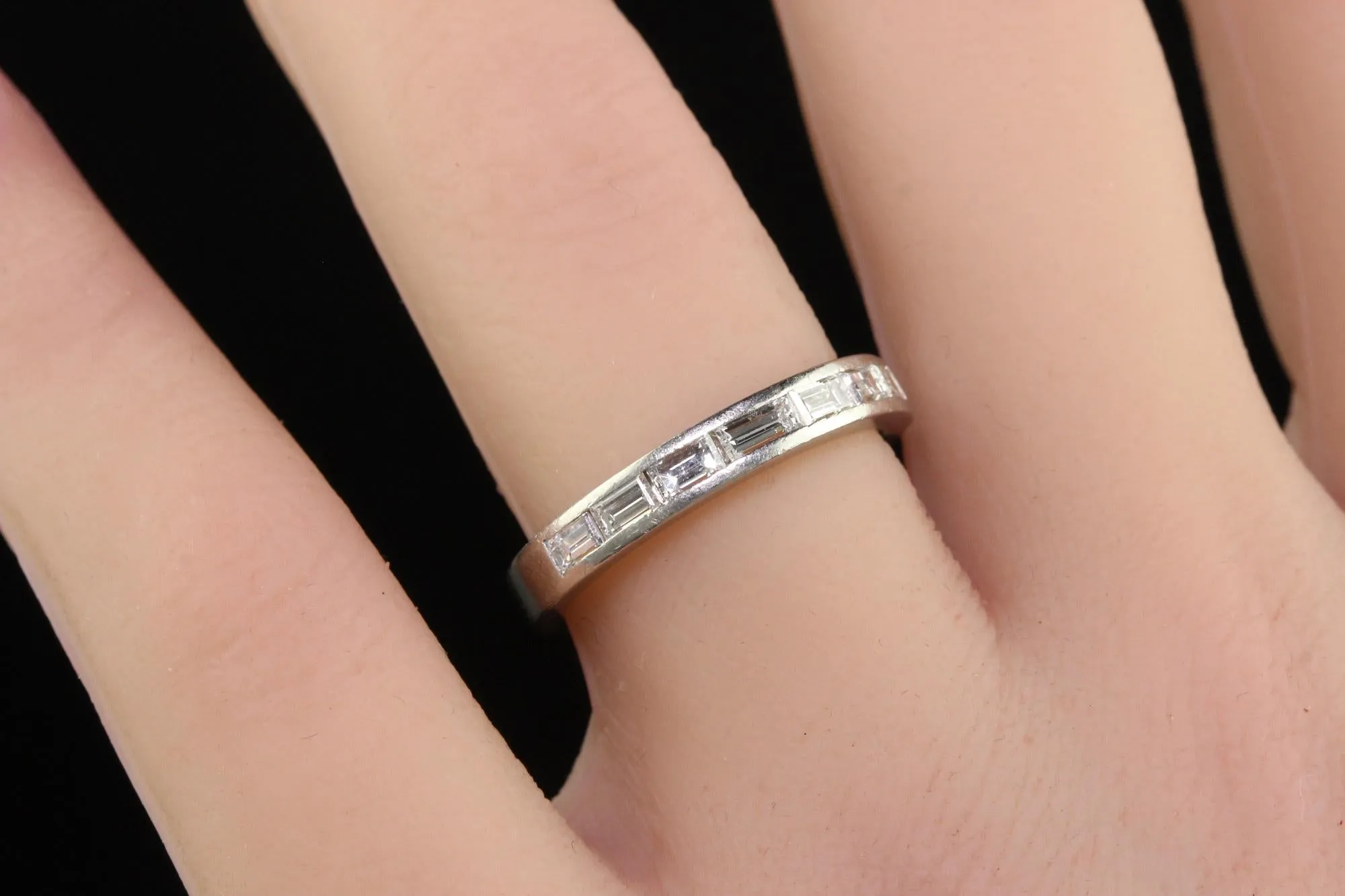 Vintage Retro Platinum Baguette Diamond Engraved Wedding Band - Size 7 1/4