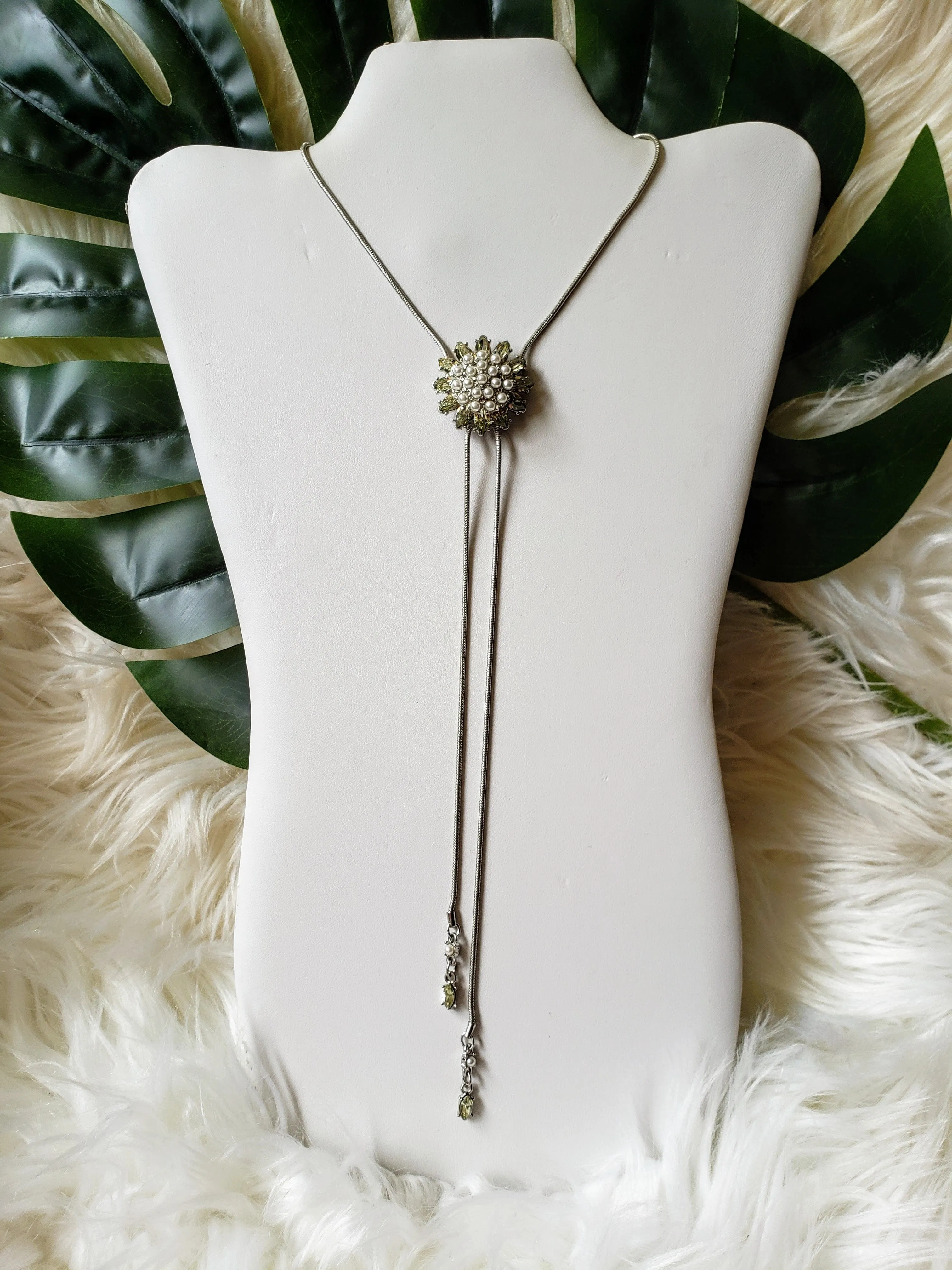 Vintage - Silver Rhinestone and Pearl Bolo Necklace
