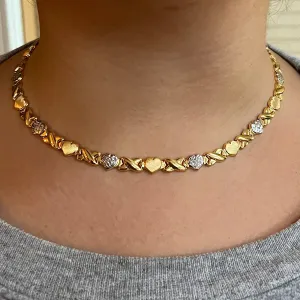 XO Necklace